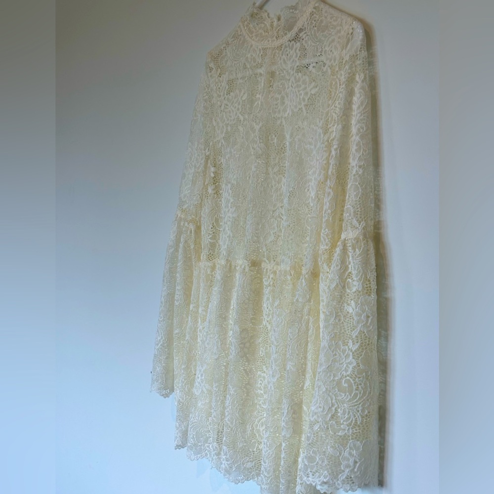 Ophelia Roe Ivory/ Lace/ Mock Neck Top - Small